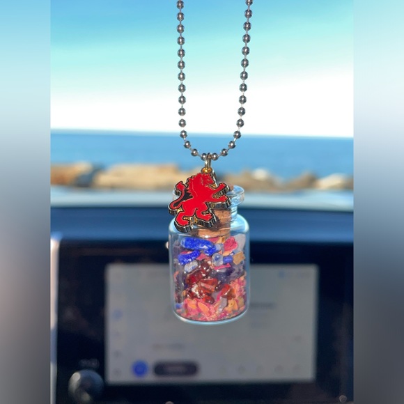 Gryffindor Crystal Charm Bottle Harry Potter Collection Hand Crafted Herbal Jar - Picture 1 of 4